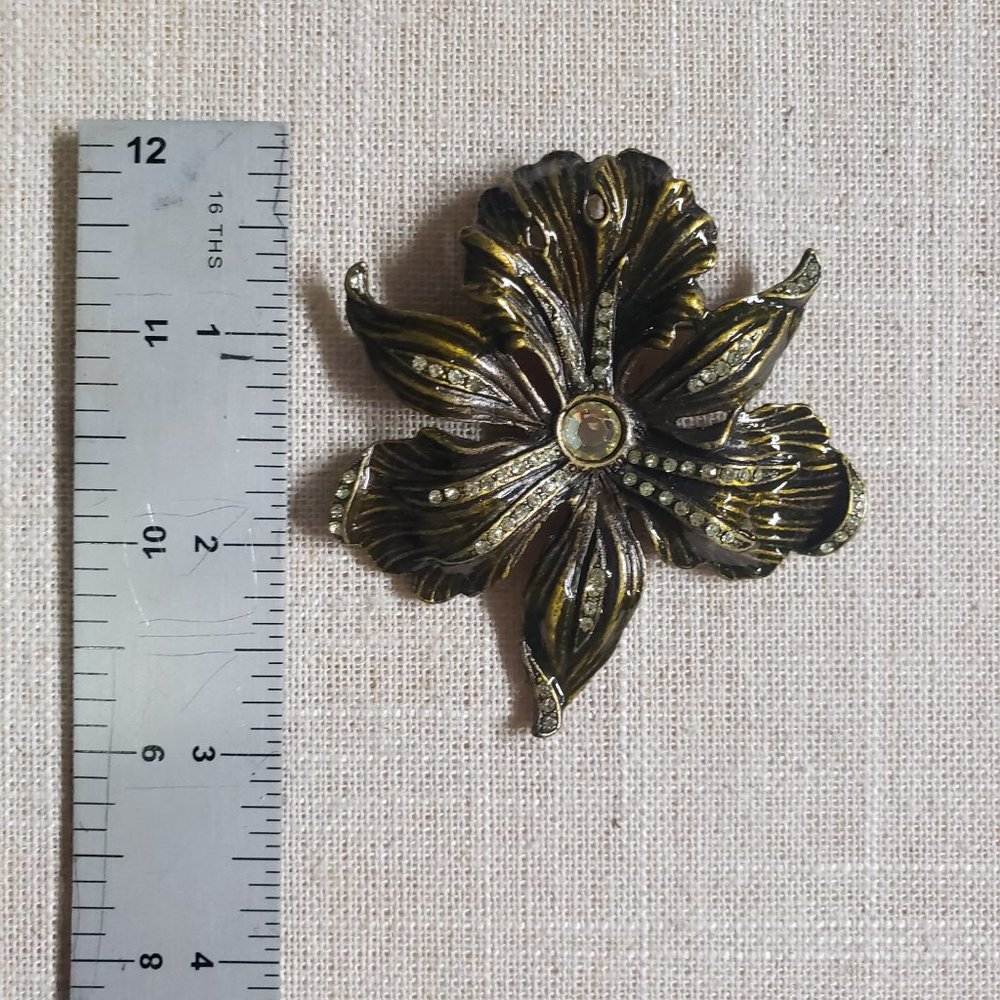 Brooch Bundle - Picture 8 of 8
